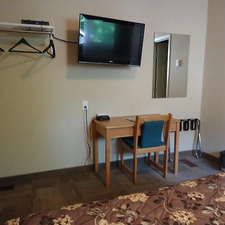 Lake-Vu Motel Kenora Exterior photo