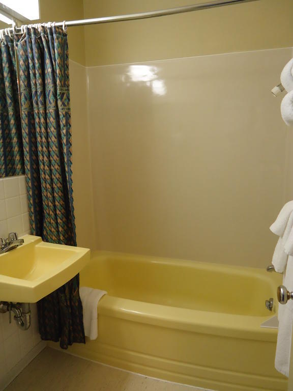 Lake-Vu Motel Kenora Room photo